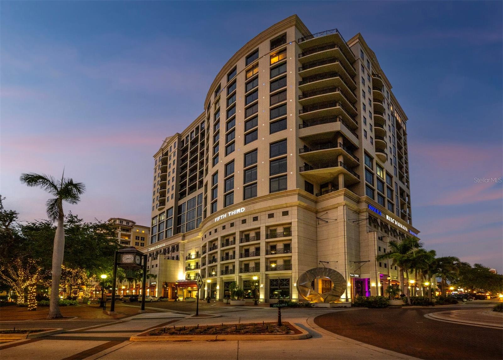 50 CENTRAL AVE #17PHD