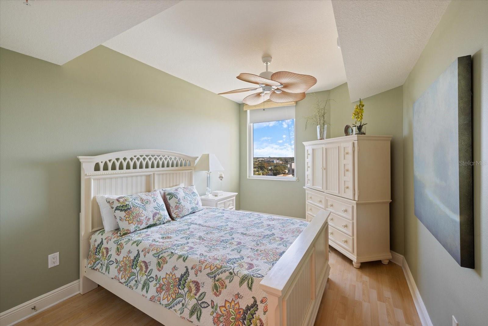 800 N TAMIAMI TRL #806