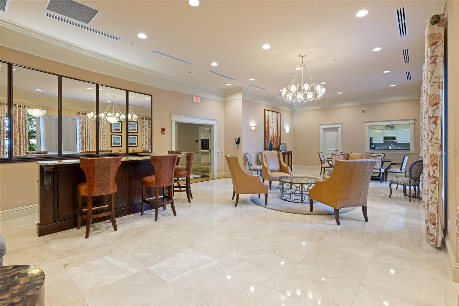 800 N TAMIAMI TRL #806