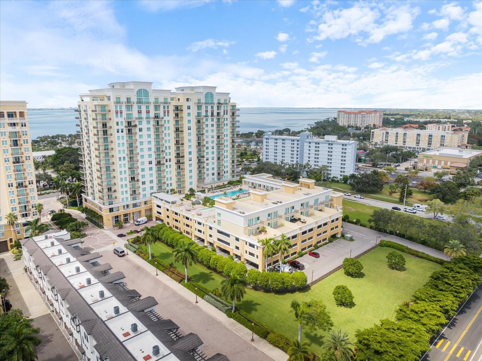 800 N TAMIAMI TRL #806