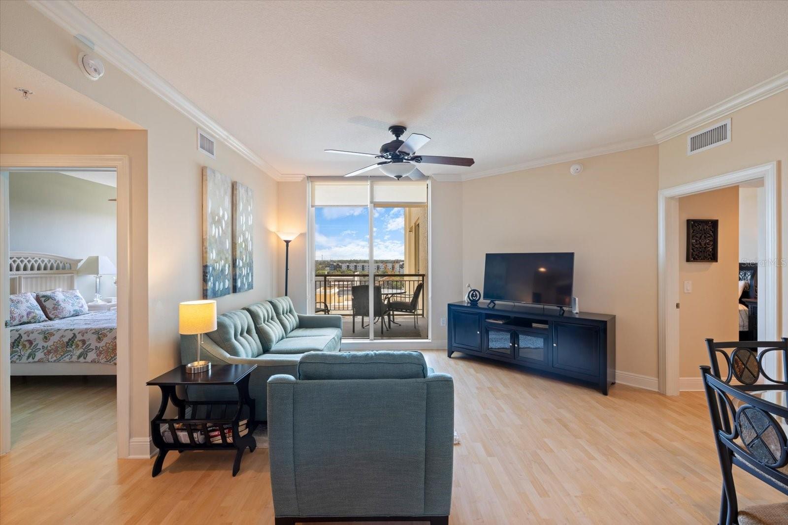 800 N TAMIAMI TRL #806