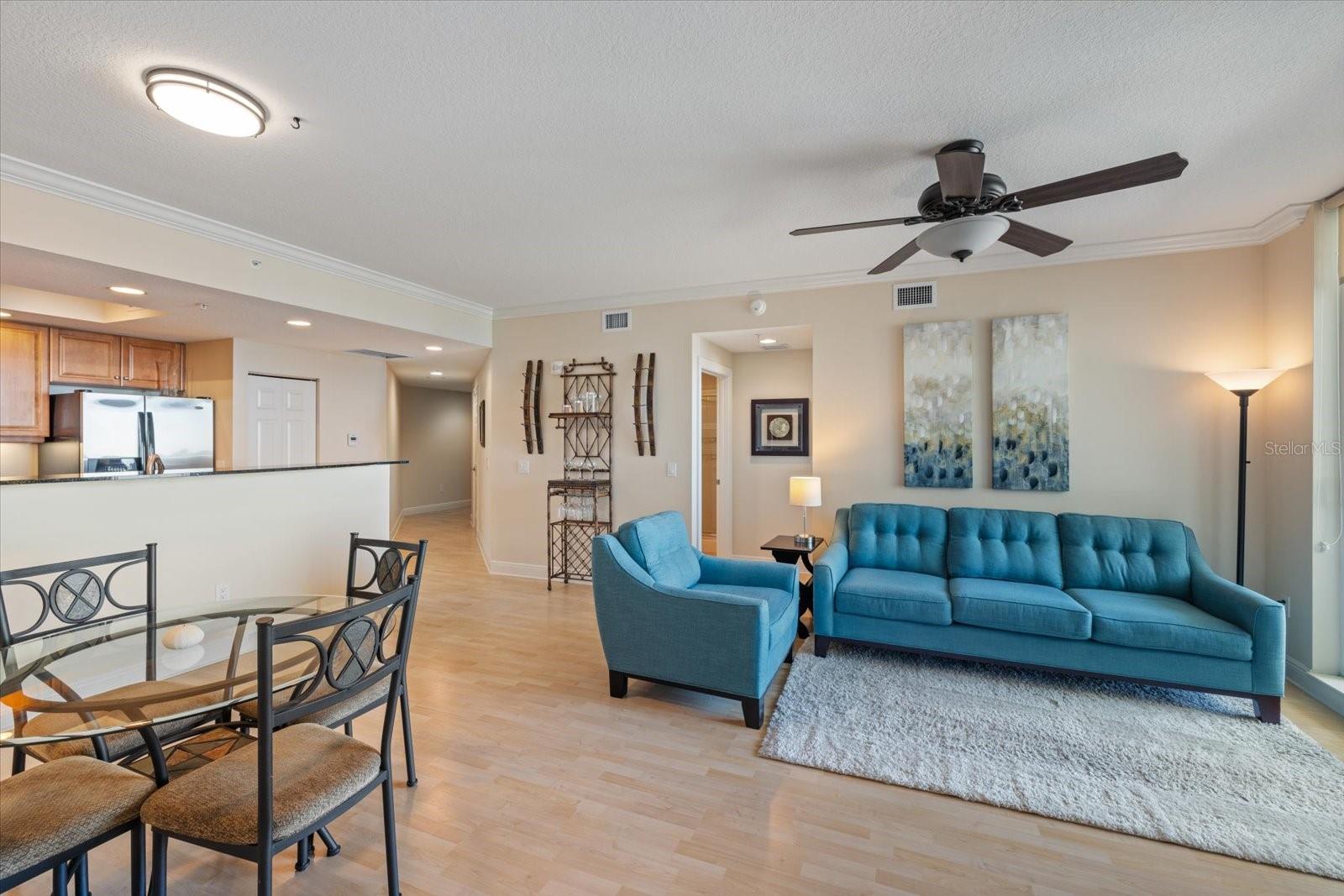 800 N TAMIAMI TRL #806