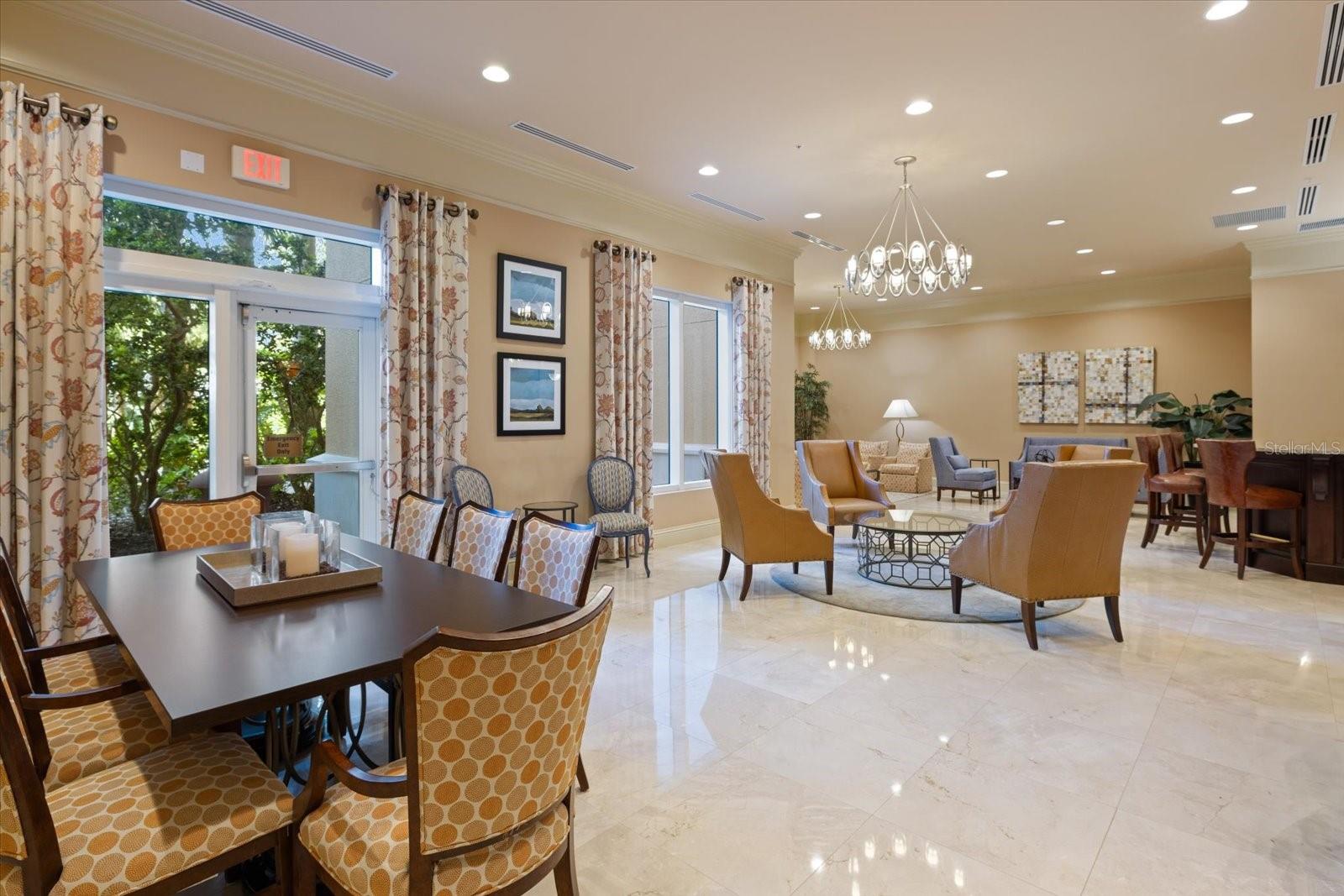 800 N TAMIAMI TRL #806