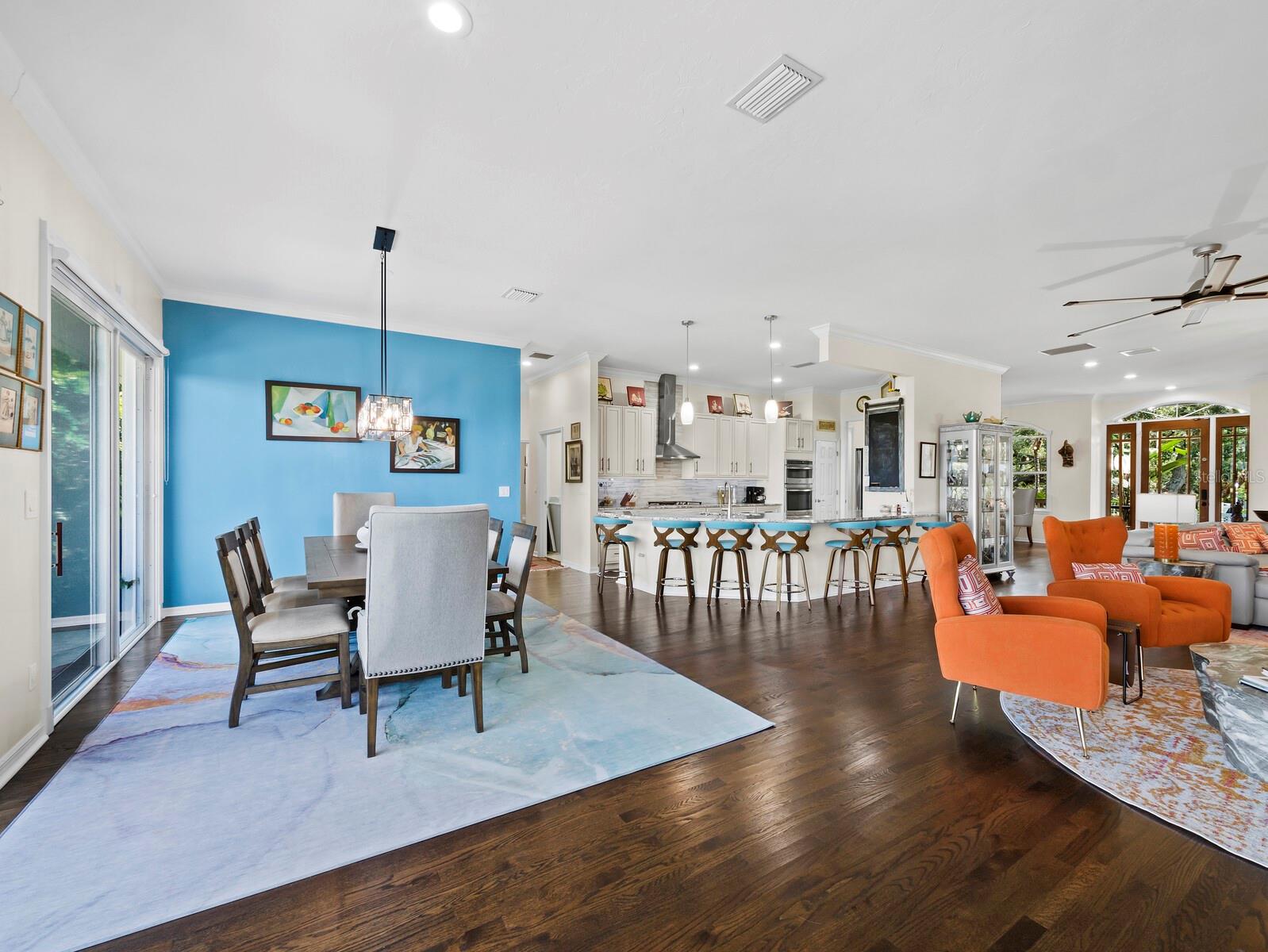 8810 FISHERMENS BAY DR