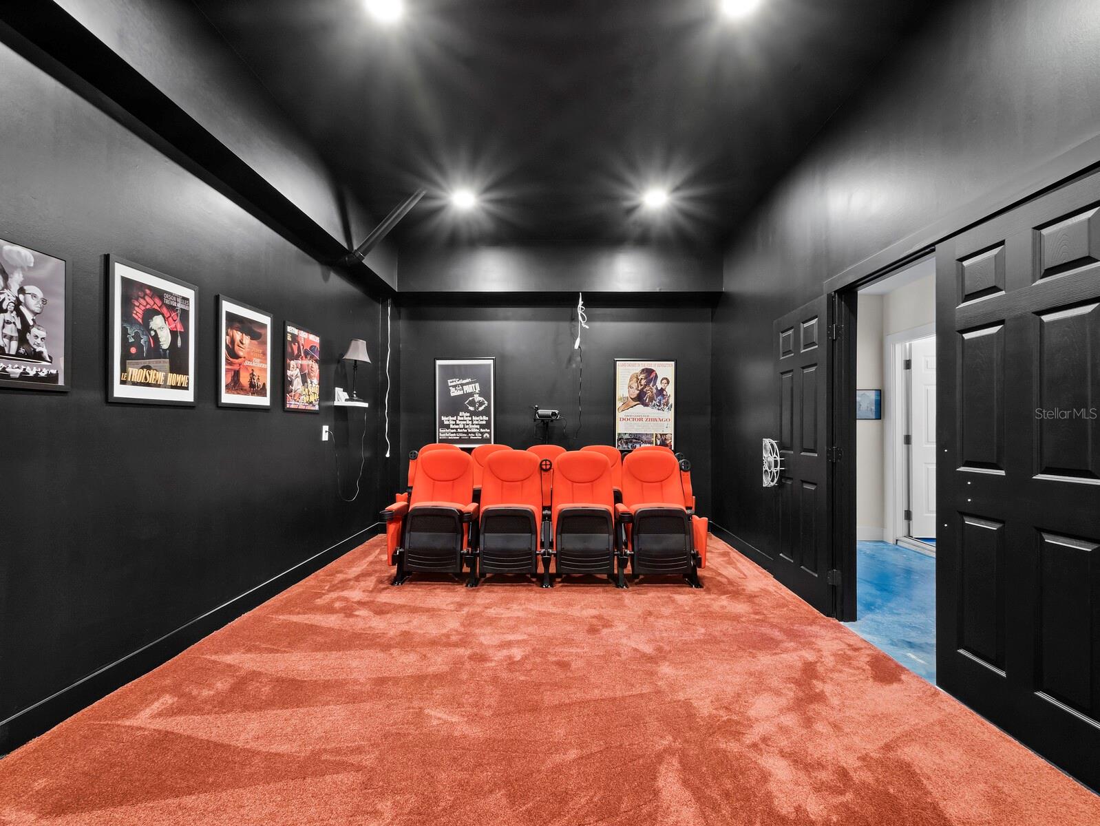 8810 FISHERMENS BAY DR