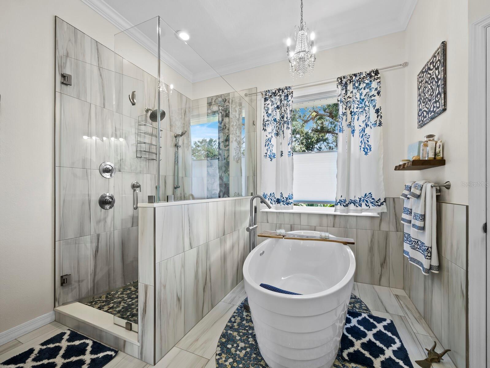 8810 FISHERMENS BAY DR