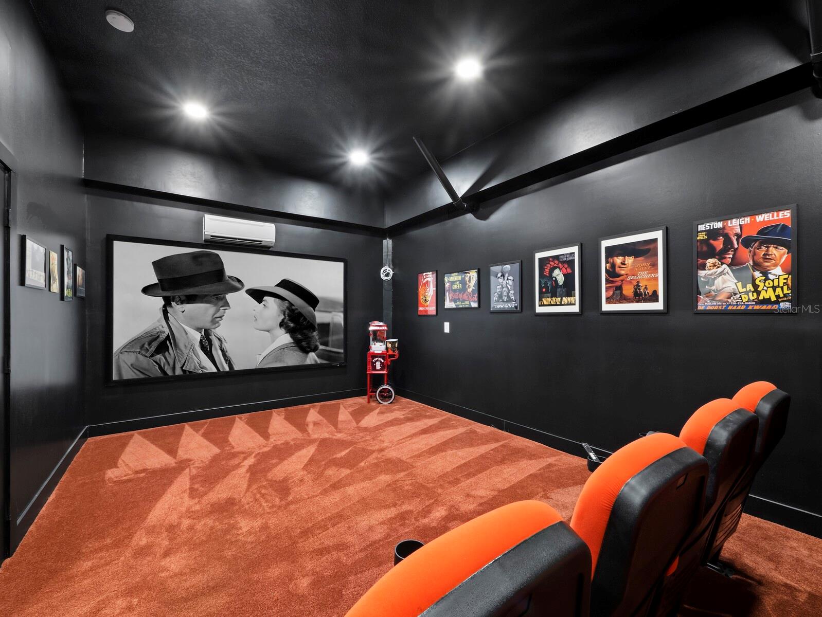 8810 FISHERMENS BAY DR