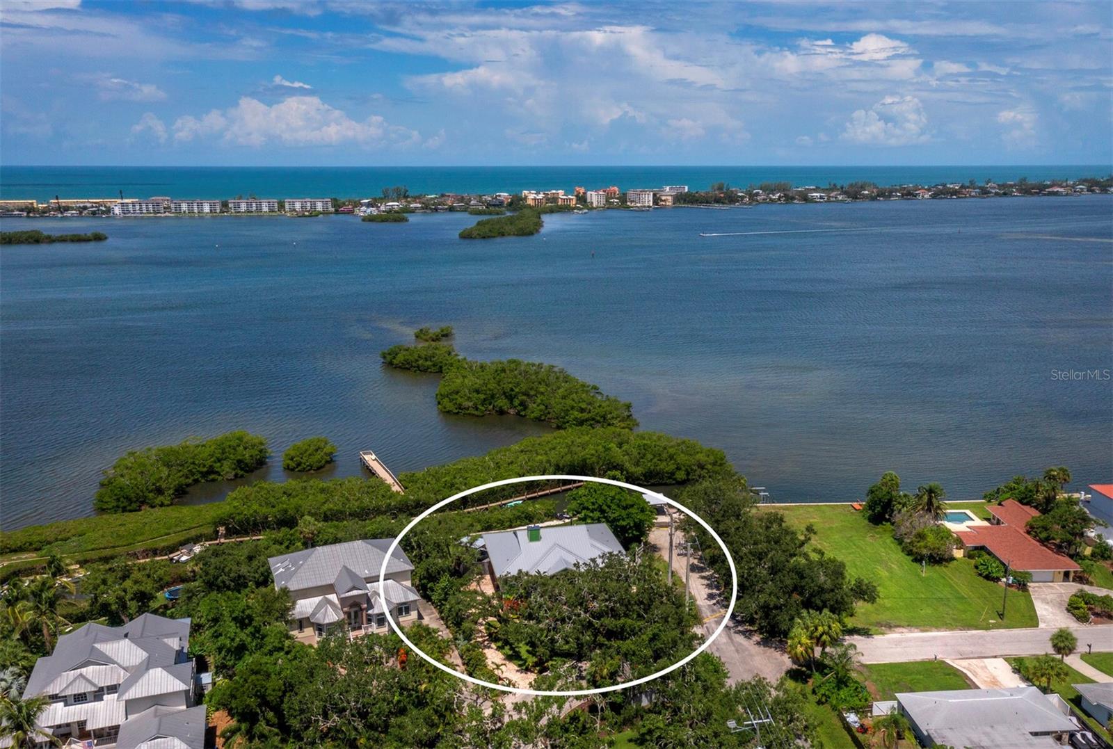 8810 FISHERMENS BAY DR