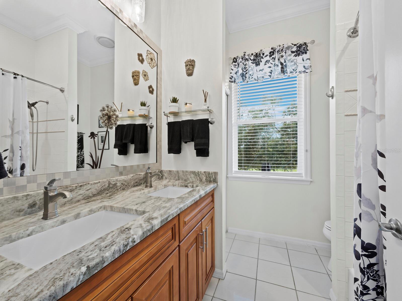 8810 FISHERMENS BAY DR