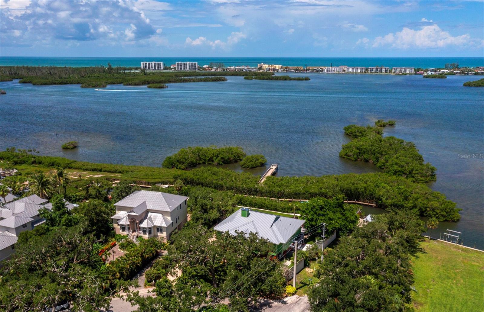 8810 FISHERMENS BAY DR