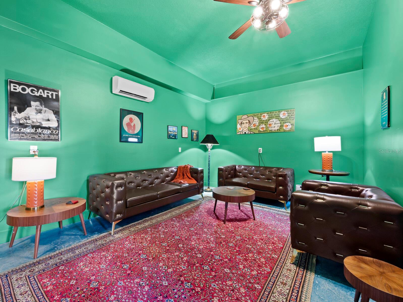 8810 FISHERMENS BAY DR