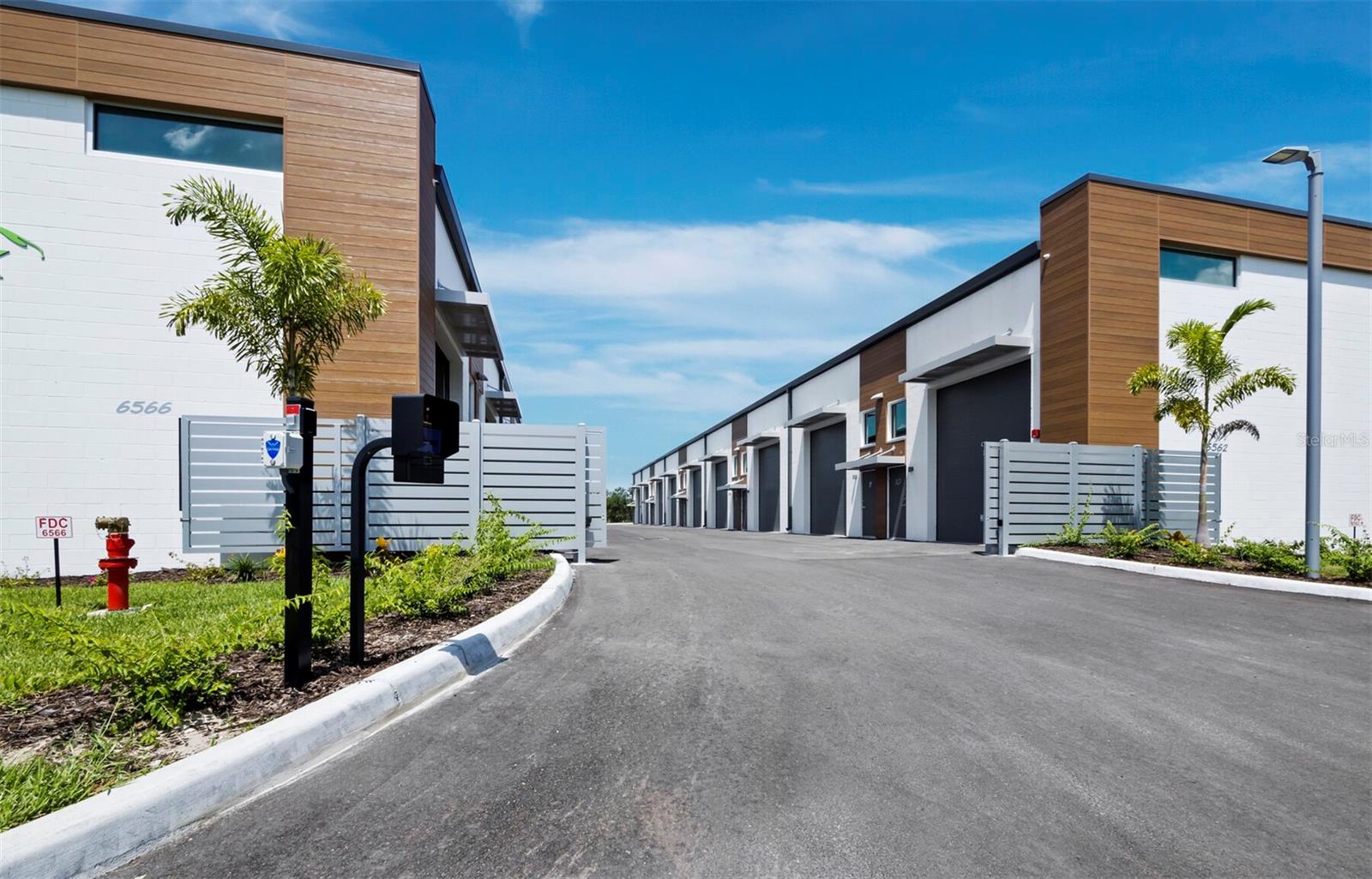 6566 PALMER PARK CIR #6