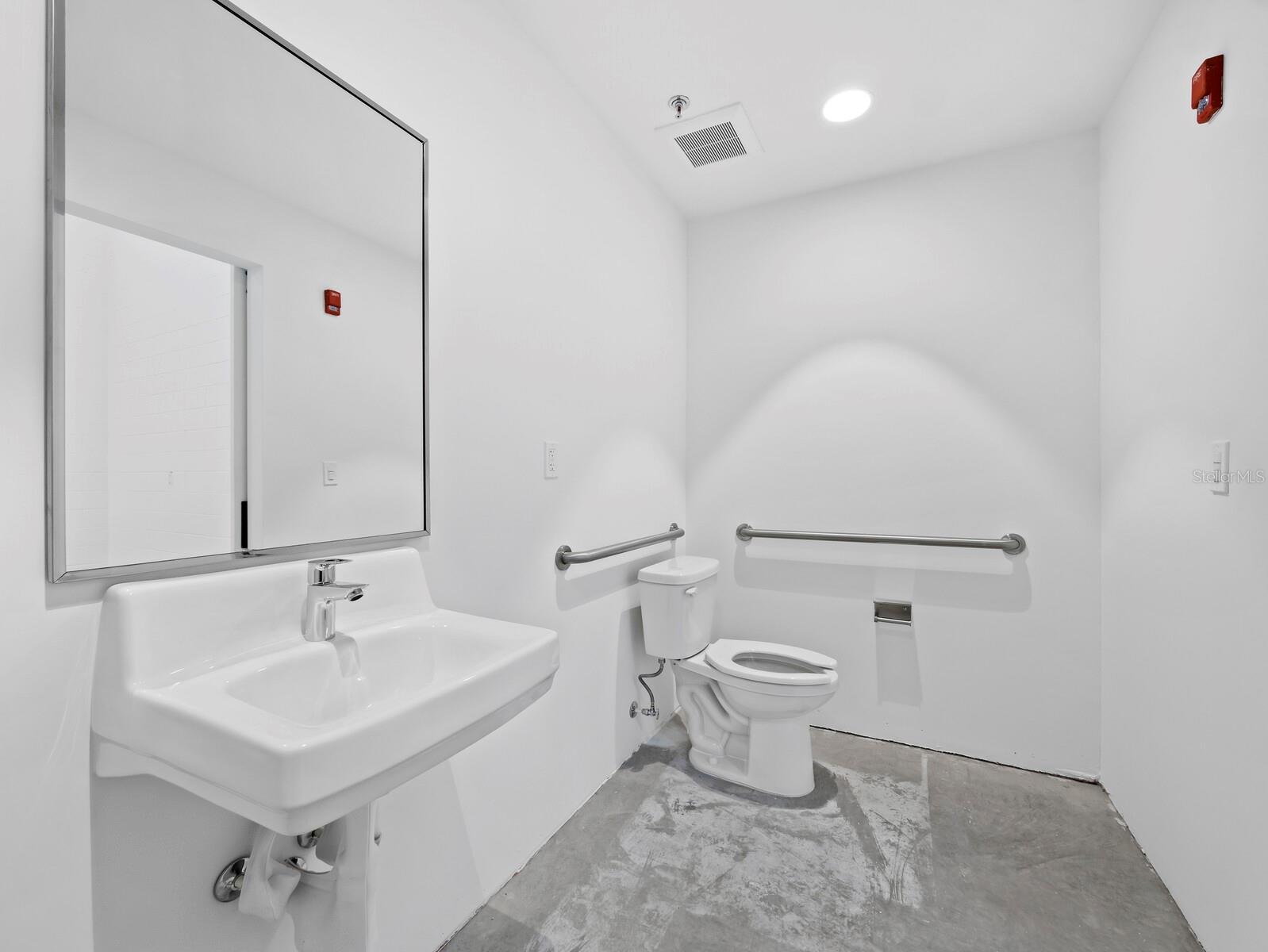 6566 PALMER PARK CIR #6