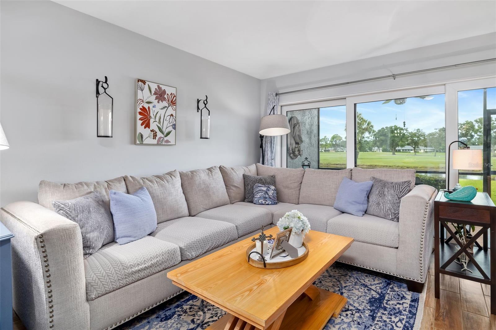 7050 FAIRWAY BEND LN #165