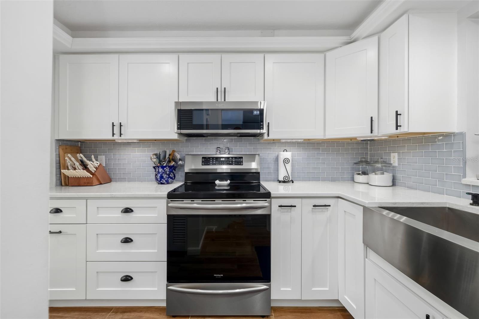 7050 FAIRWAY BEND LN #165