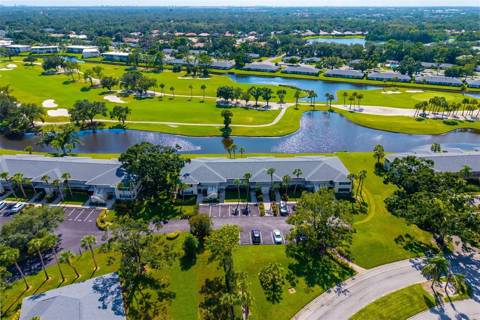 7050 FAIRWAY BEND LN #165