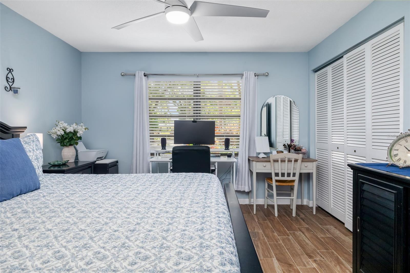 7050 FAIRWAY BEND LN #165