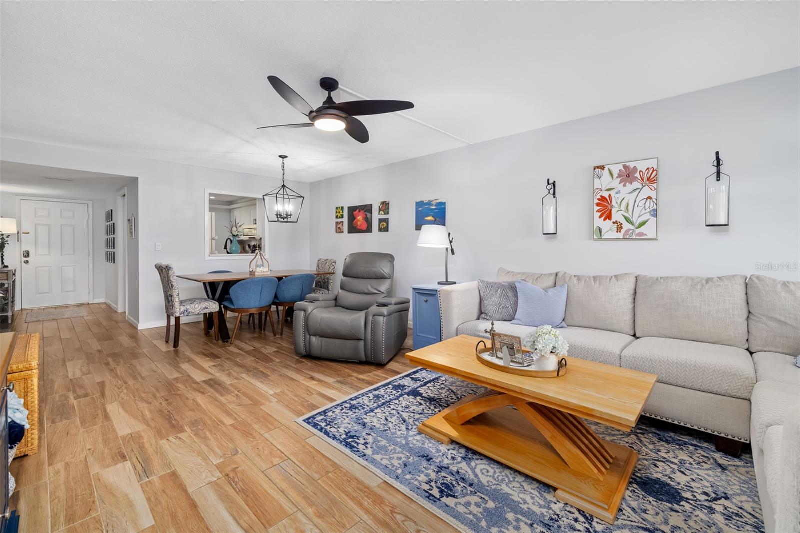 7050 FAIRWAY BEND LN #165