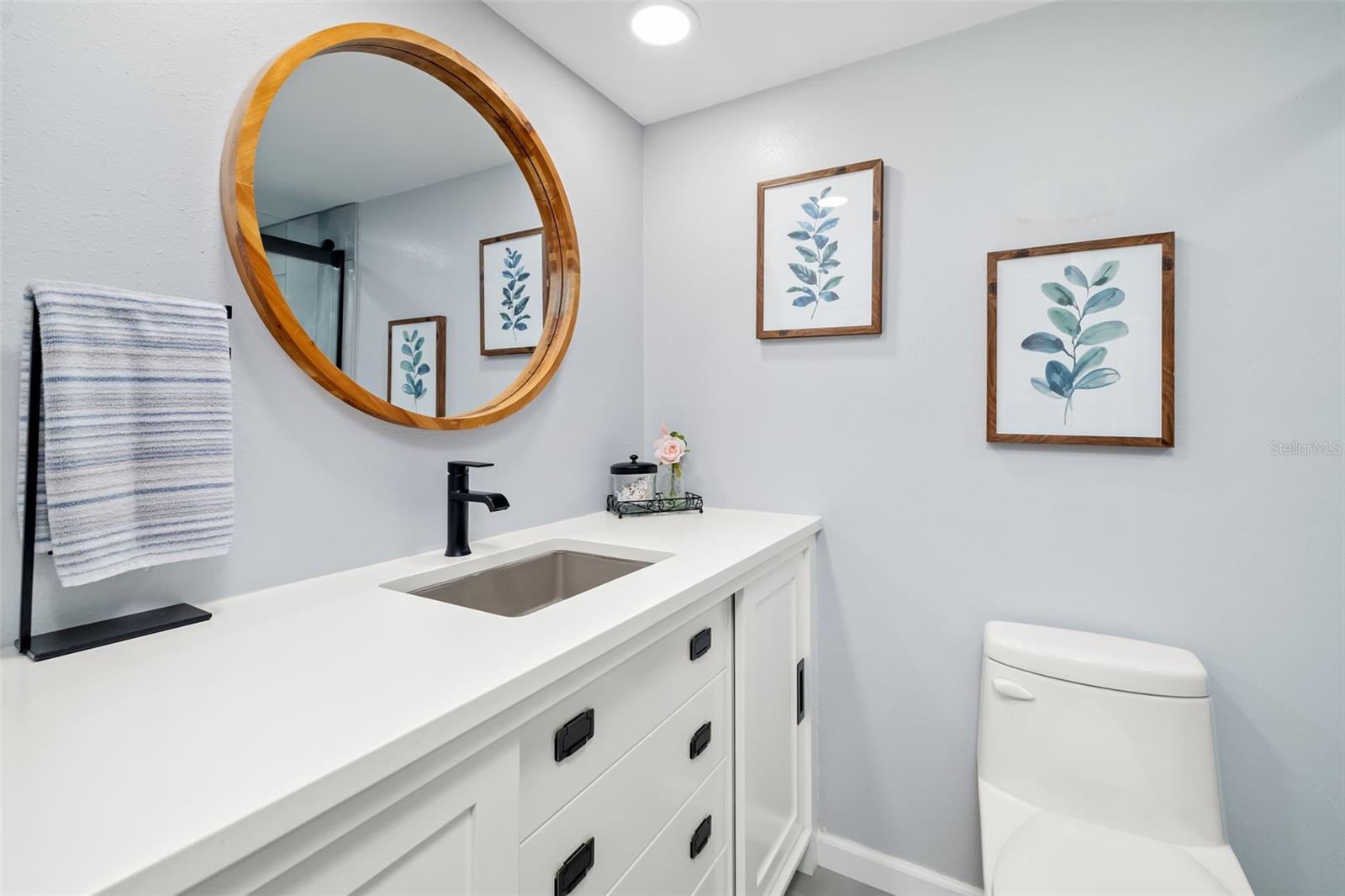 7050 FAIRWAY BEND LN #165