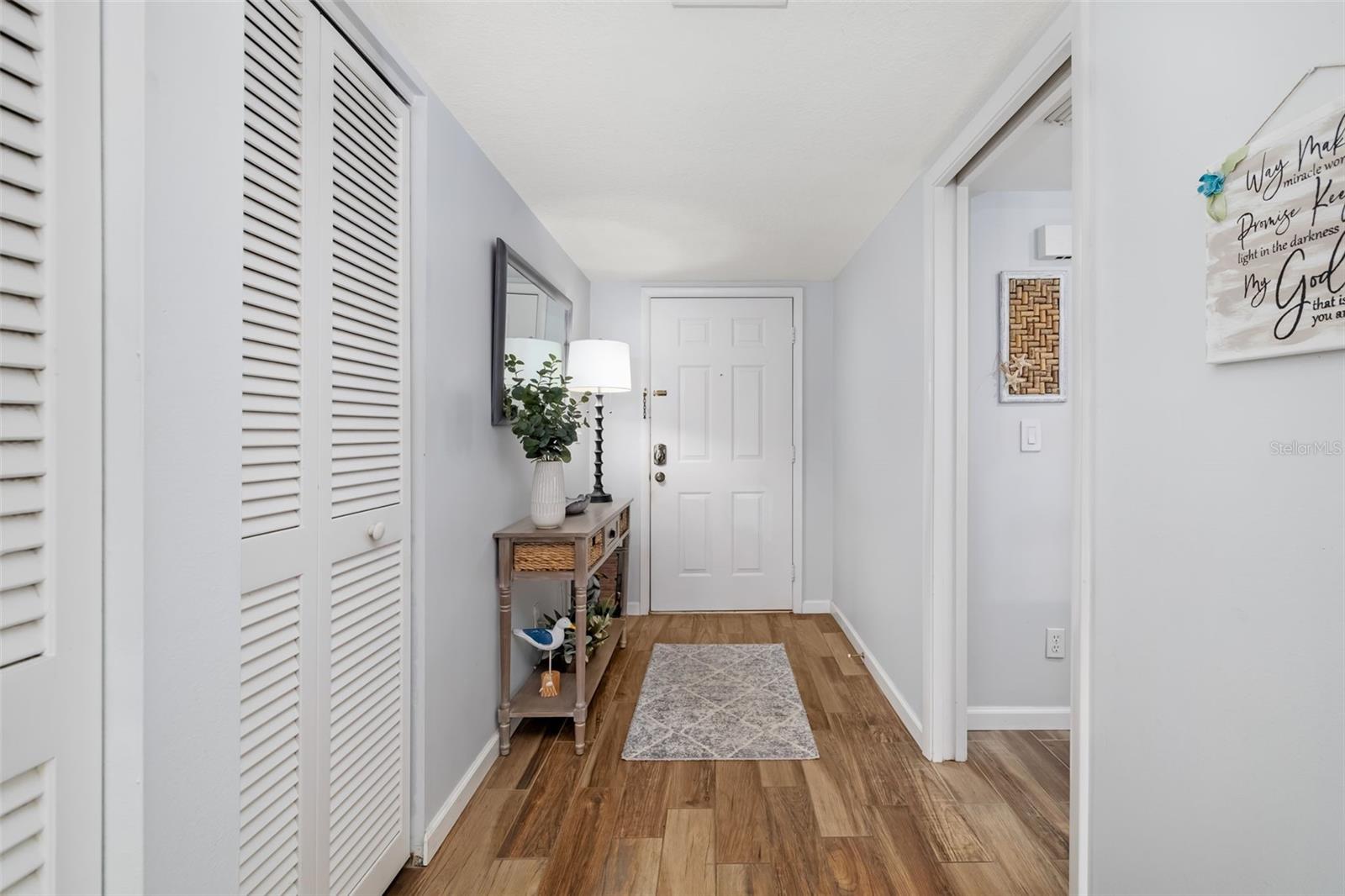 7050 FAIRWAY BEND LN #165