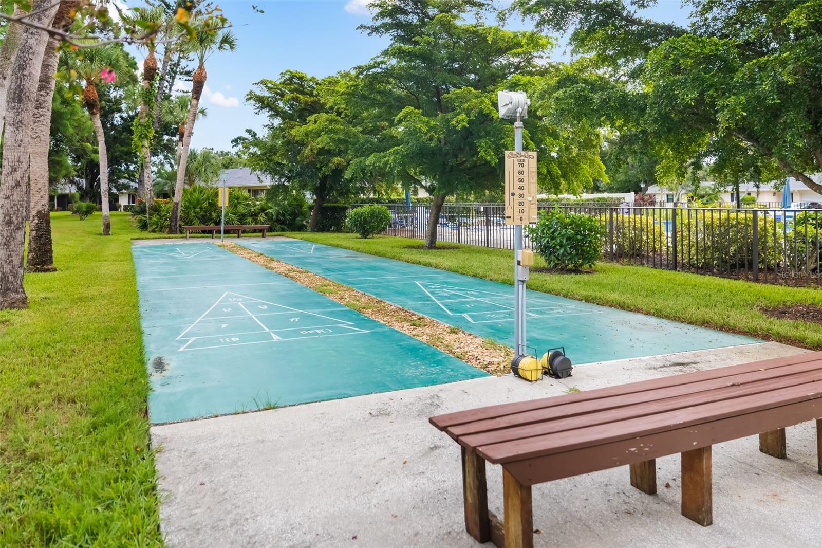 7050 FAIRWAY BEND LN #165