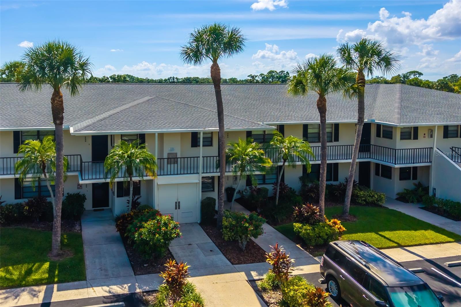 7050 FAIRWAY BEND LN #165