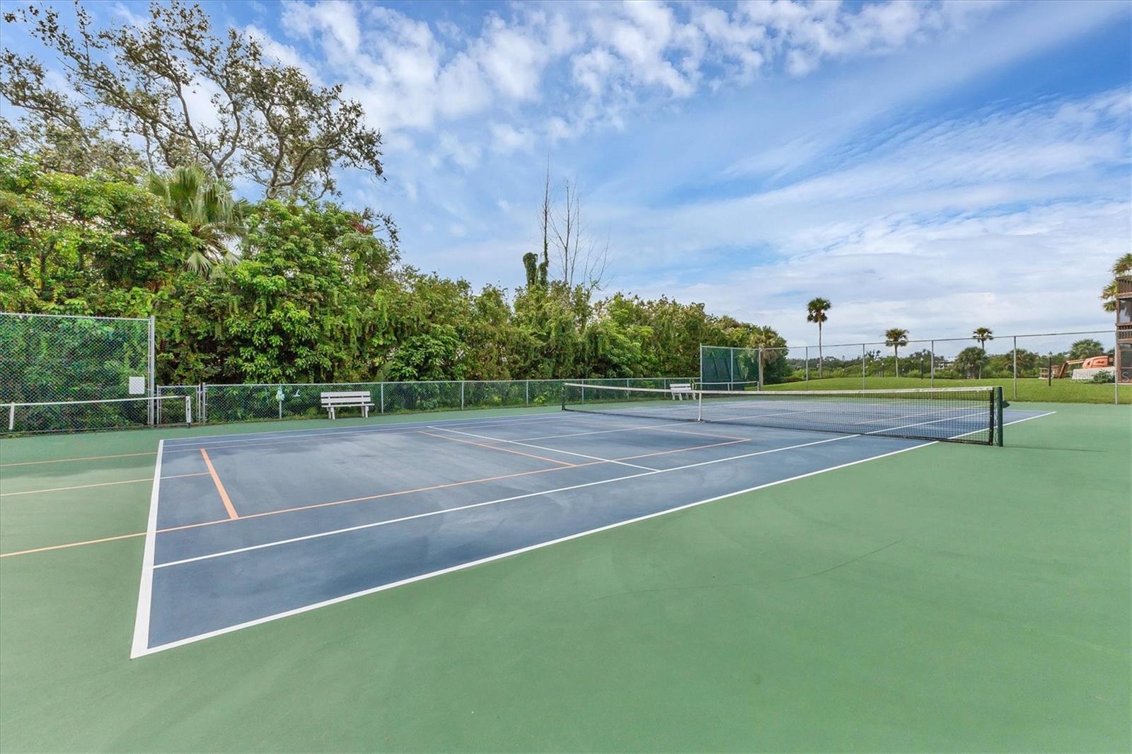 1644 STICKNEY POINT RD #102