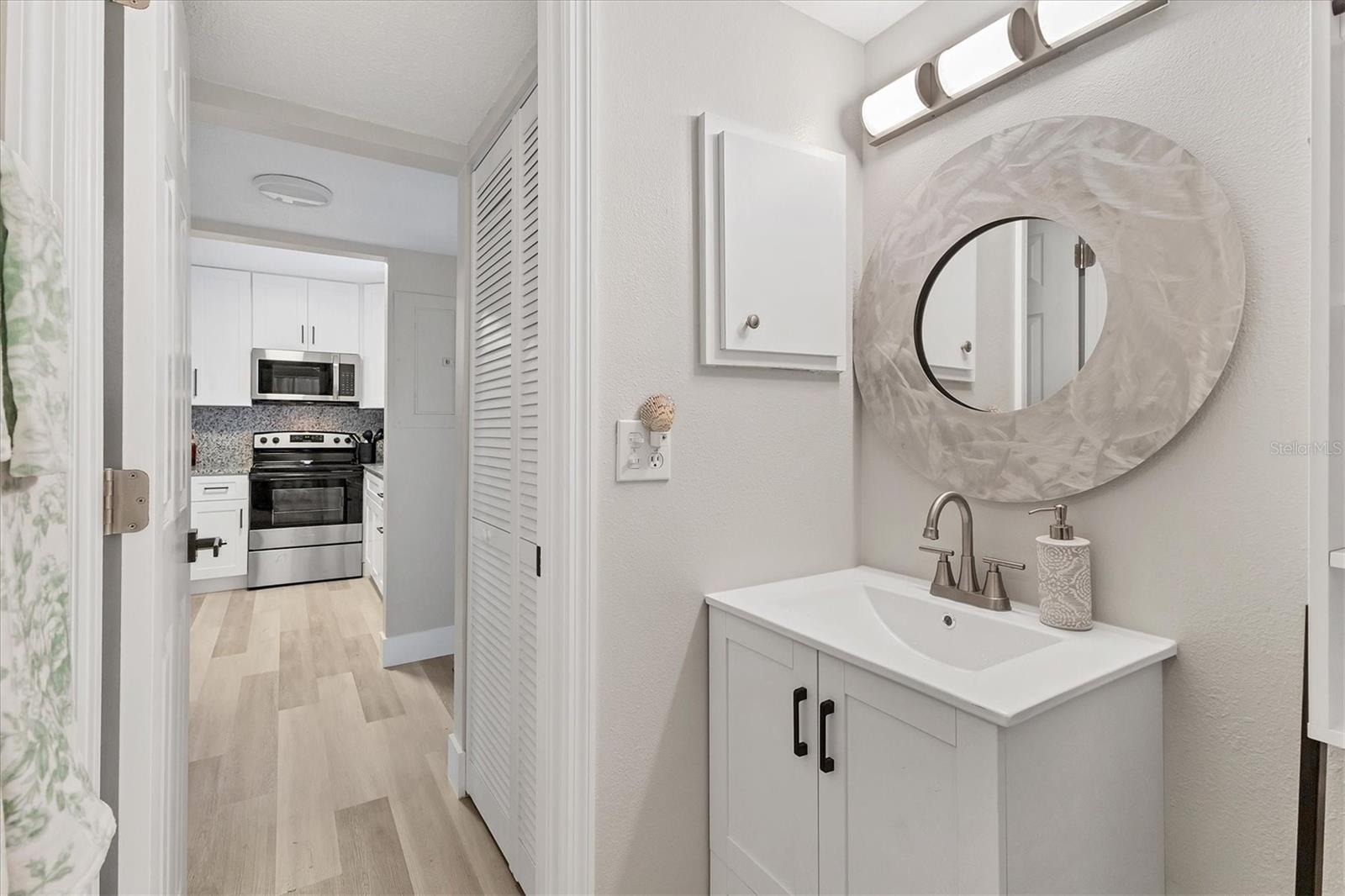 1644 STICKNEY POINT RD #102