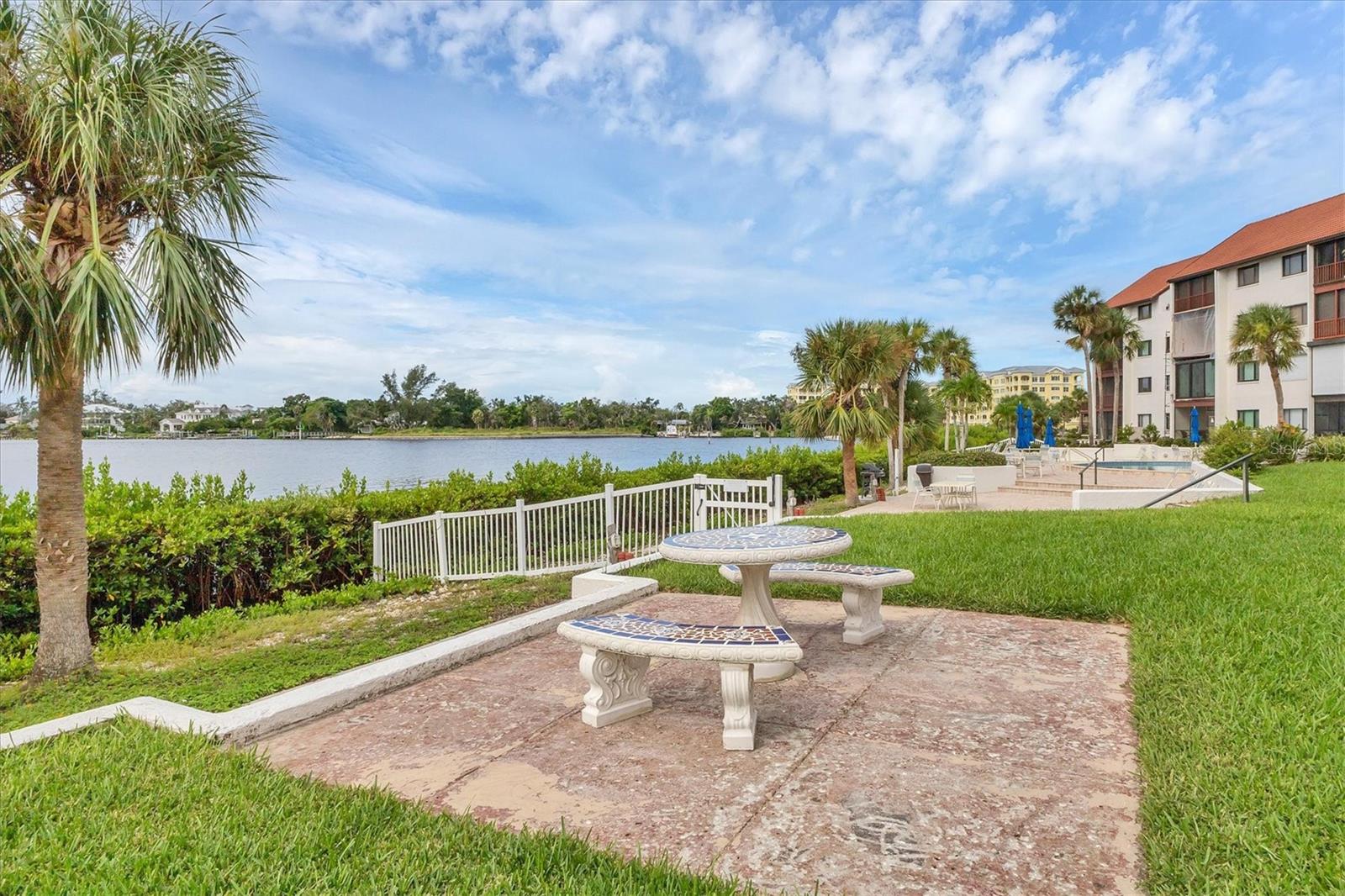 1644 STICKNEY POINT RD #102