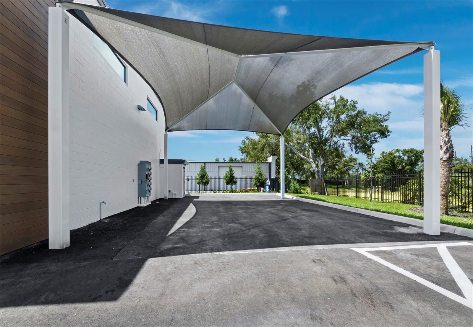 6566 PALMER PARK CIR #1