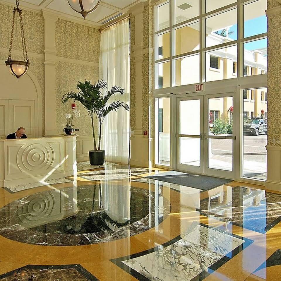 800 N TAMIAMI TRL #307