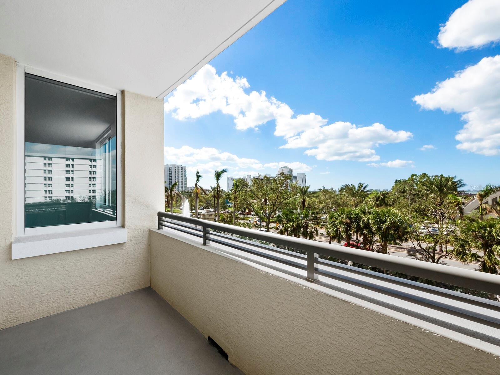 800 N TAMIAMI TRL #307