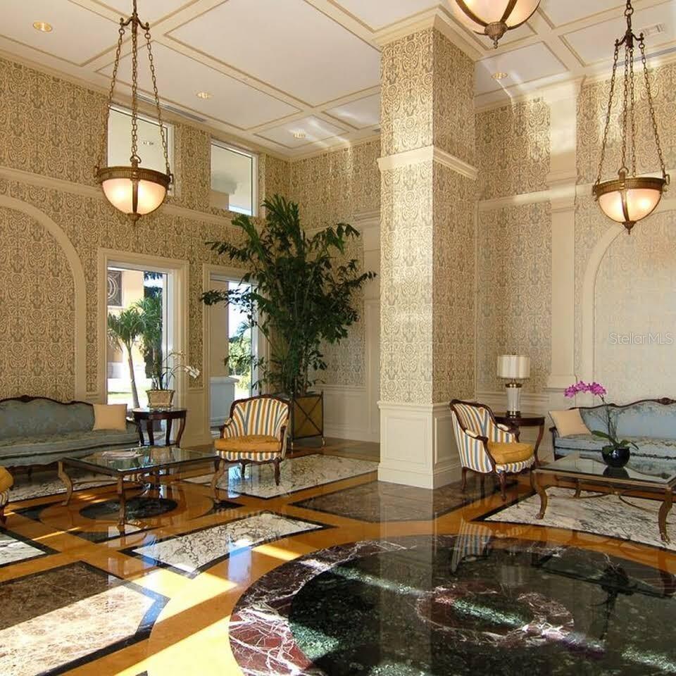 800 N TAMIAMI TRL #307