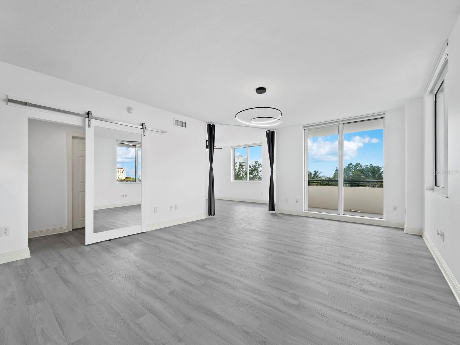 800 N TAMIAMI TRL #307