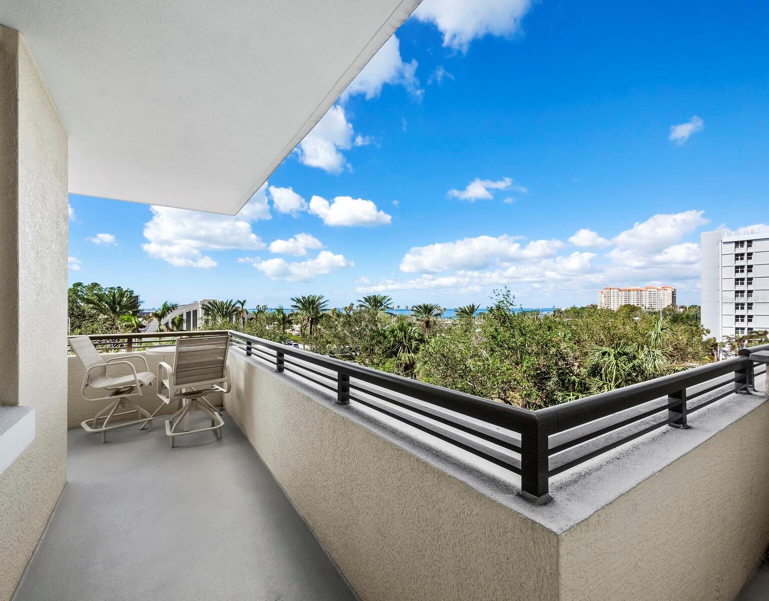 800 N TAMIAMI TRL #307