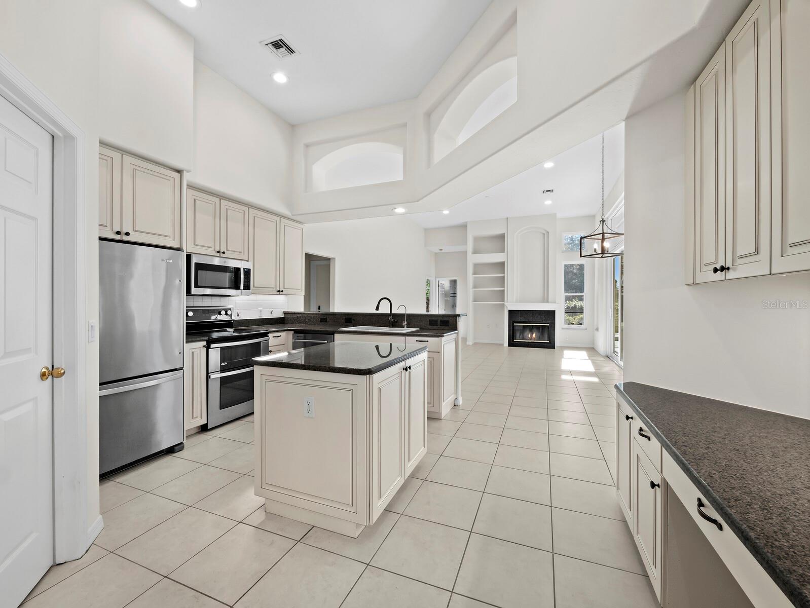 6505 TAEDA DR