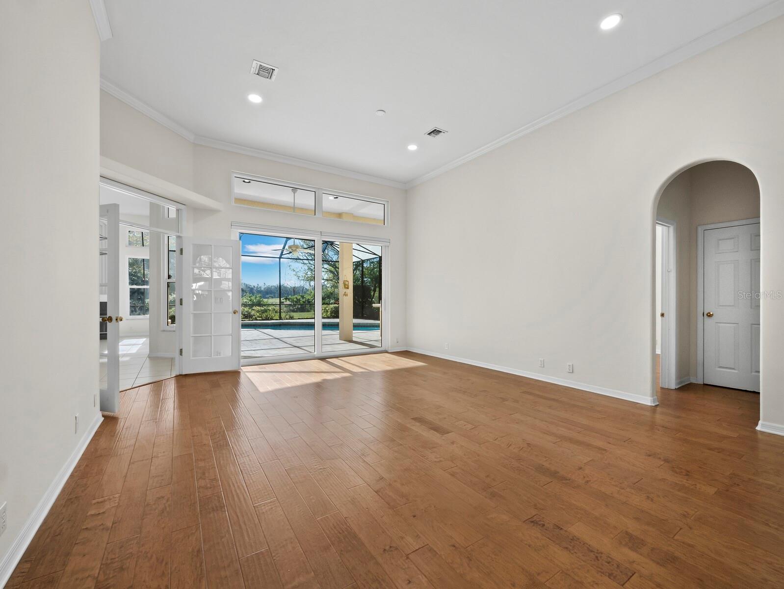 6505 TAEDA DR