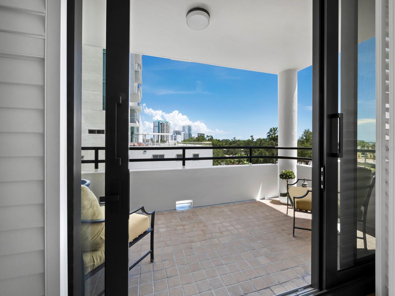 1255 N GULFSTREAM AVE #408