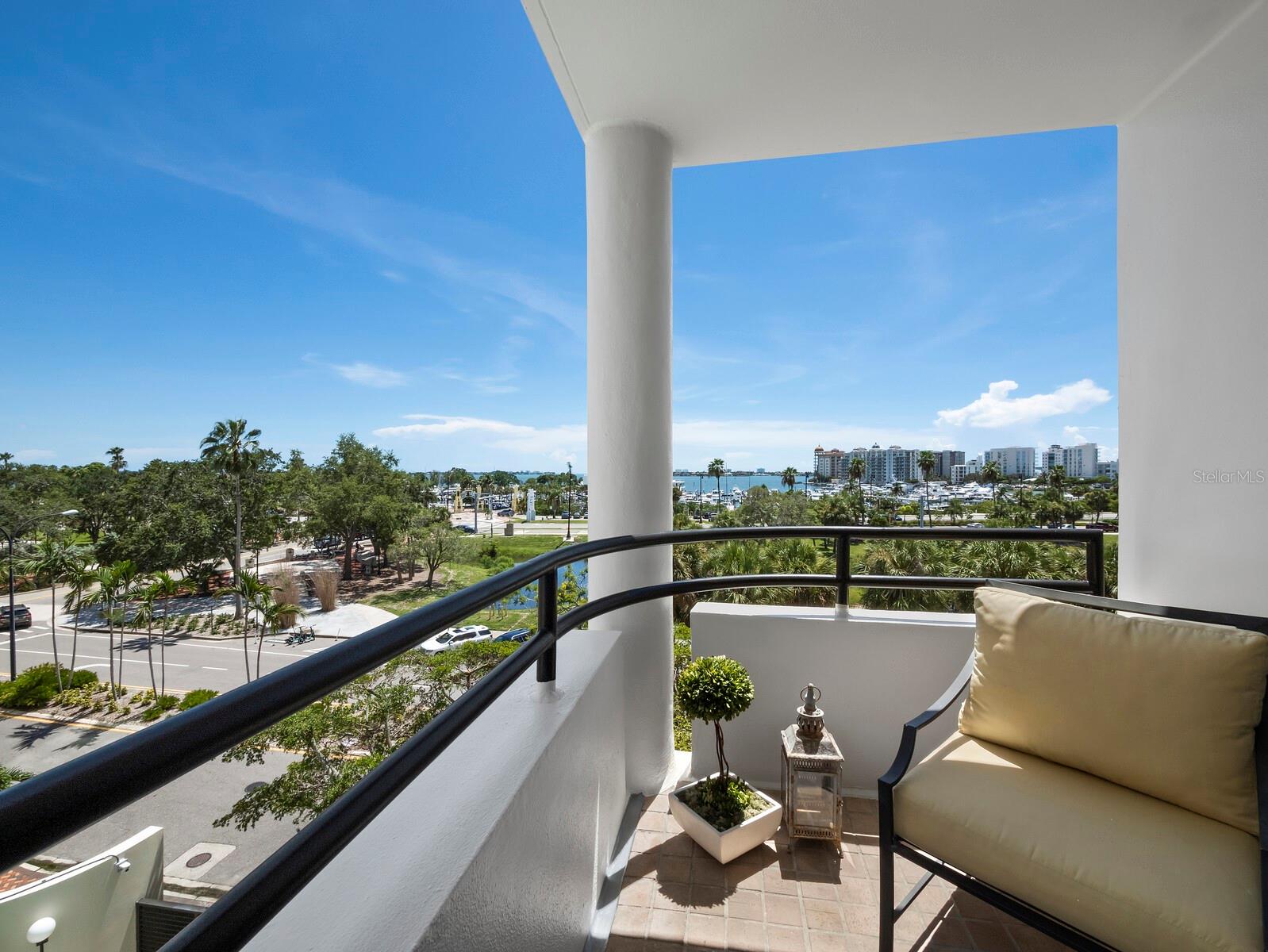 1255 N GULFSTREAM AVE #408