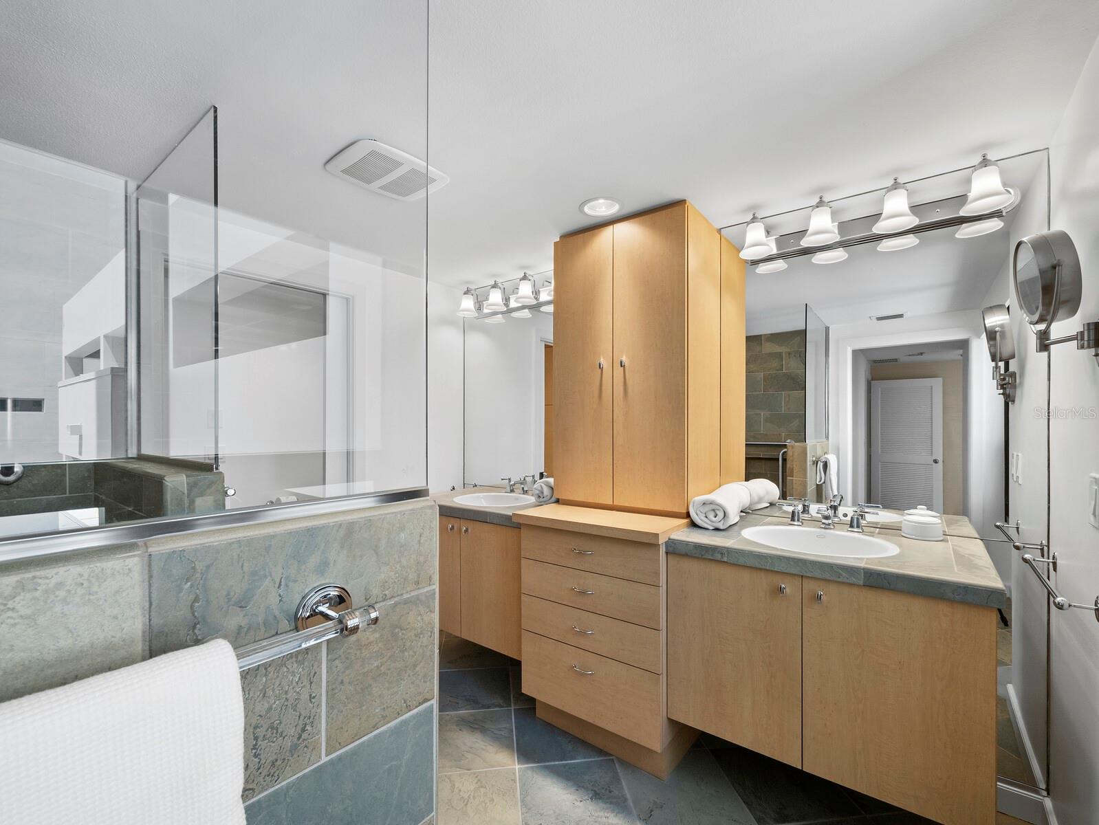 1255 N GULFSTREAM AVE #408