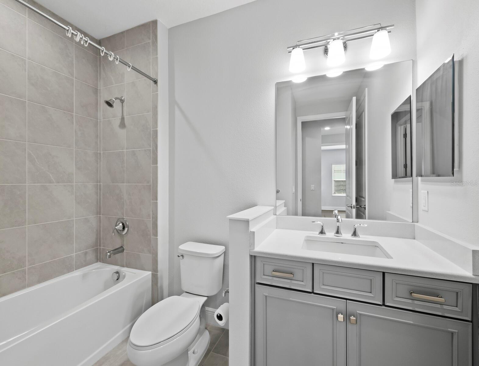 2878 BUTTERFLY JASMINE TRL