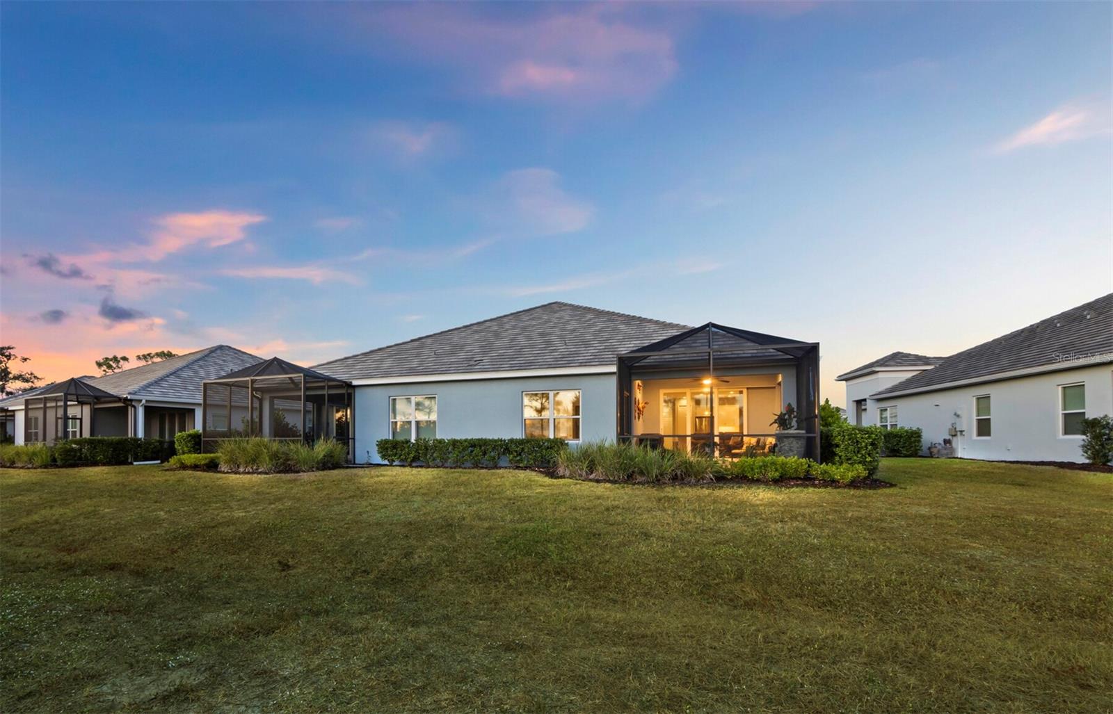 2878 BUTTERFLY JASMINE TRL