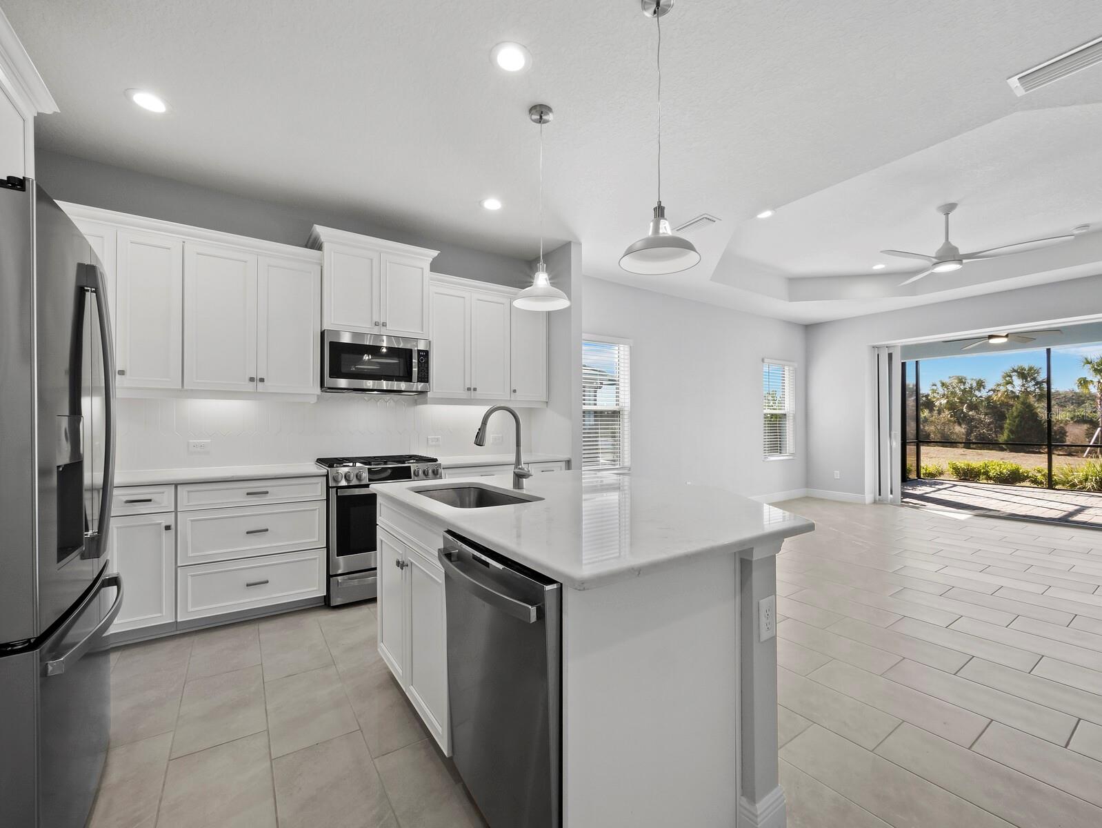 2878 BUTTERFLY JASMINE TRL