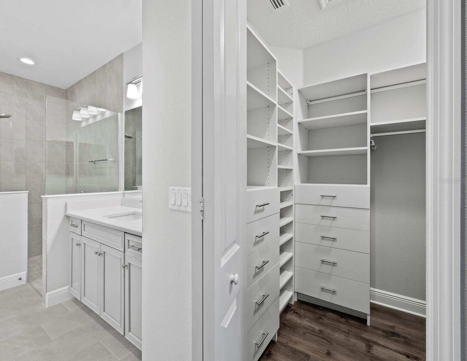 2878 BUTTERFLY JASMINE TRL