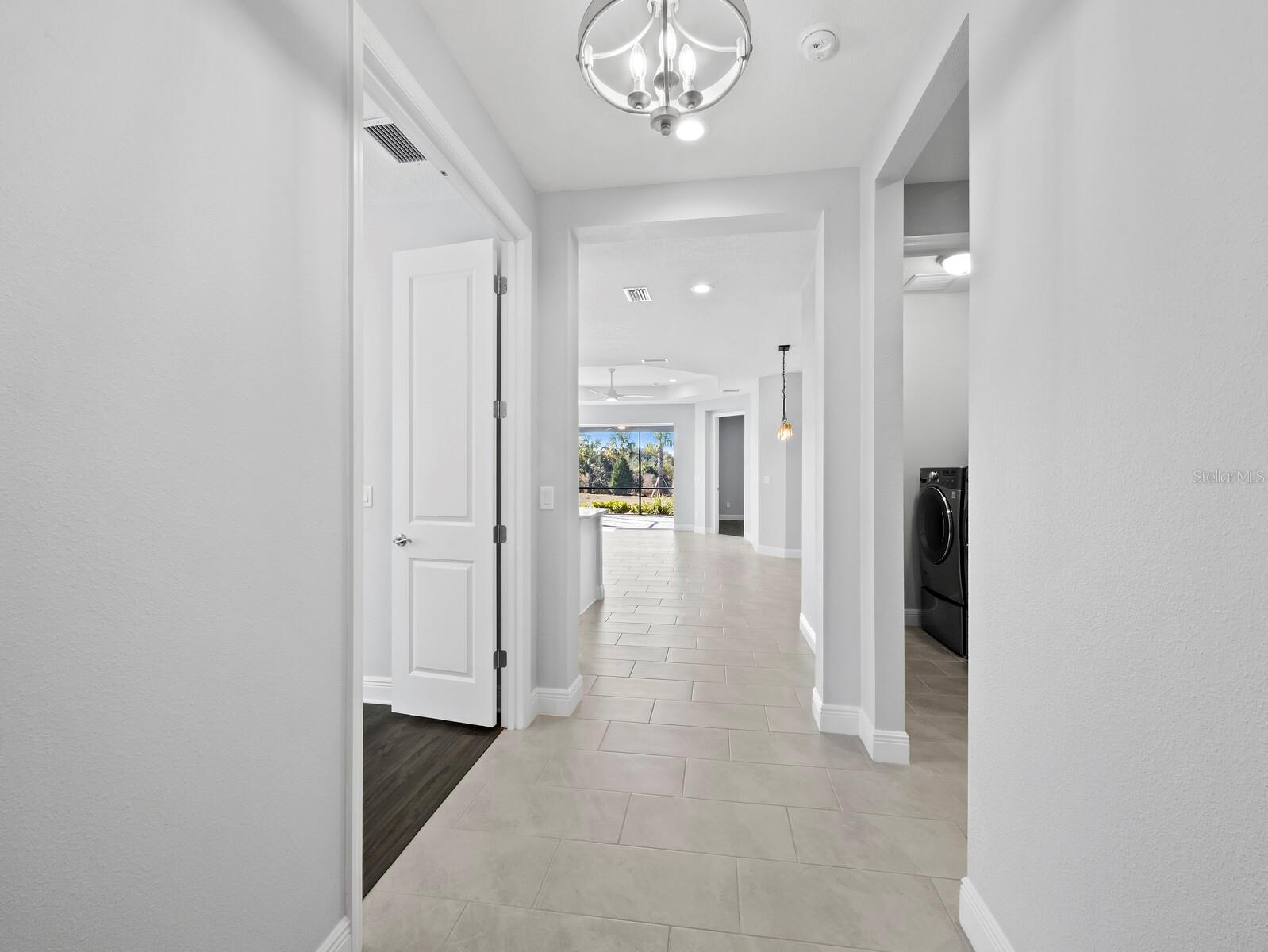 2878 BUTTERFLY JASMINE TRL