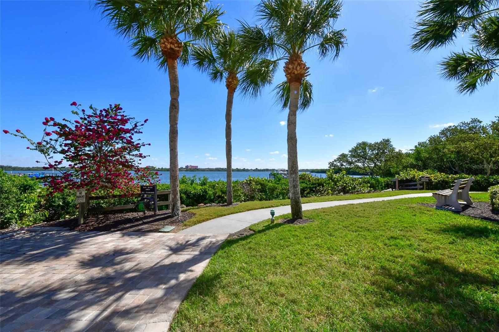 8773 MIDNIGHT PASS RD #204G