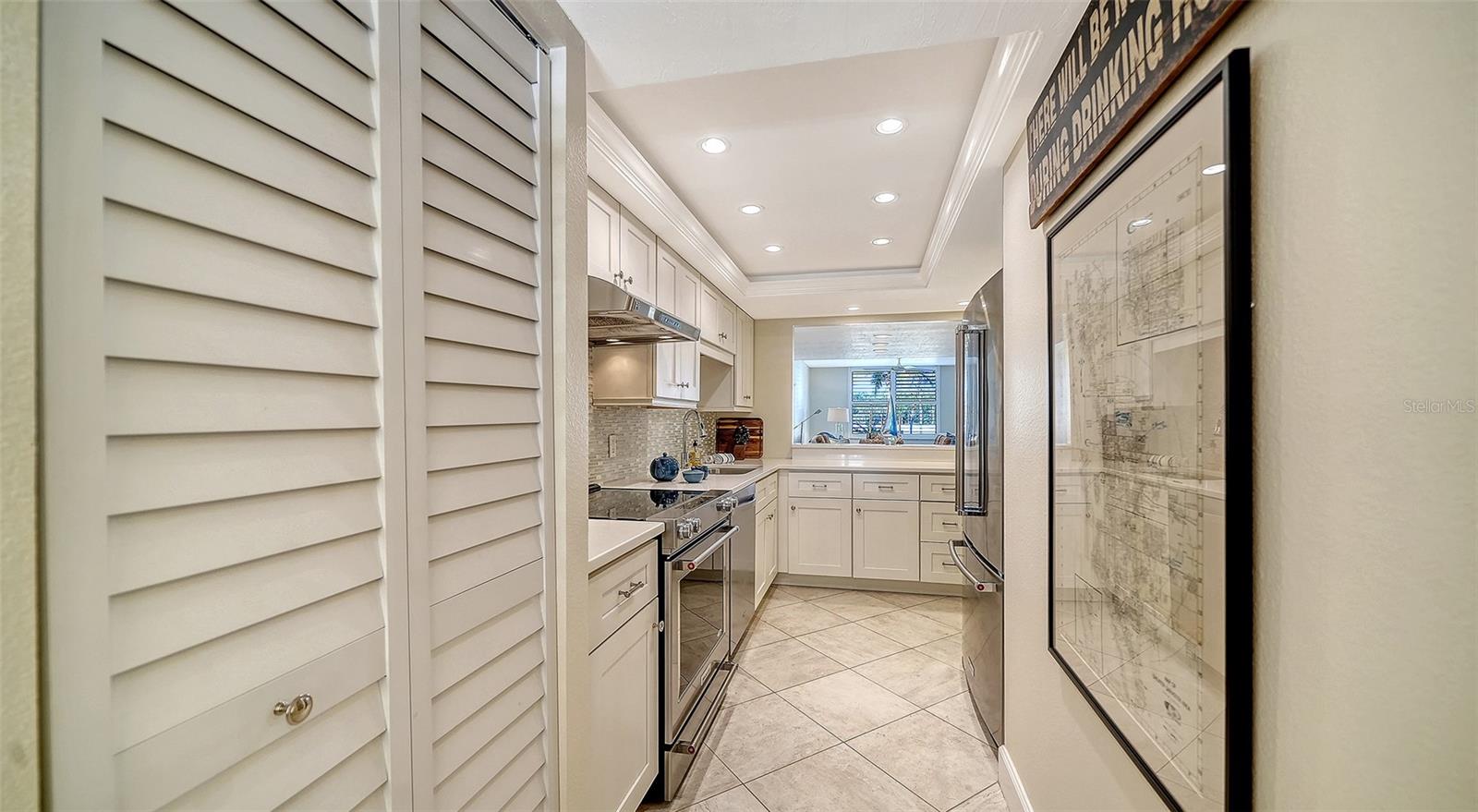 8773 MIDNIGHT PASS RD #204G