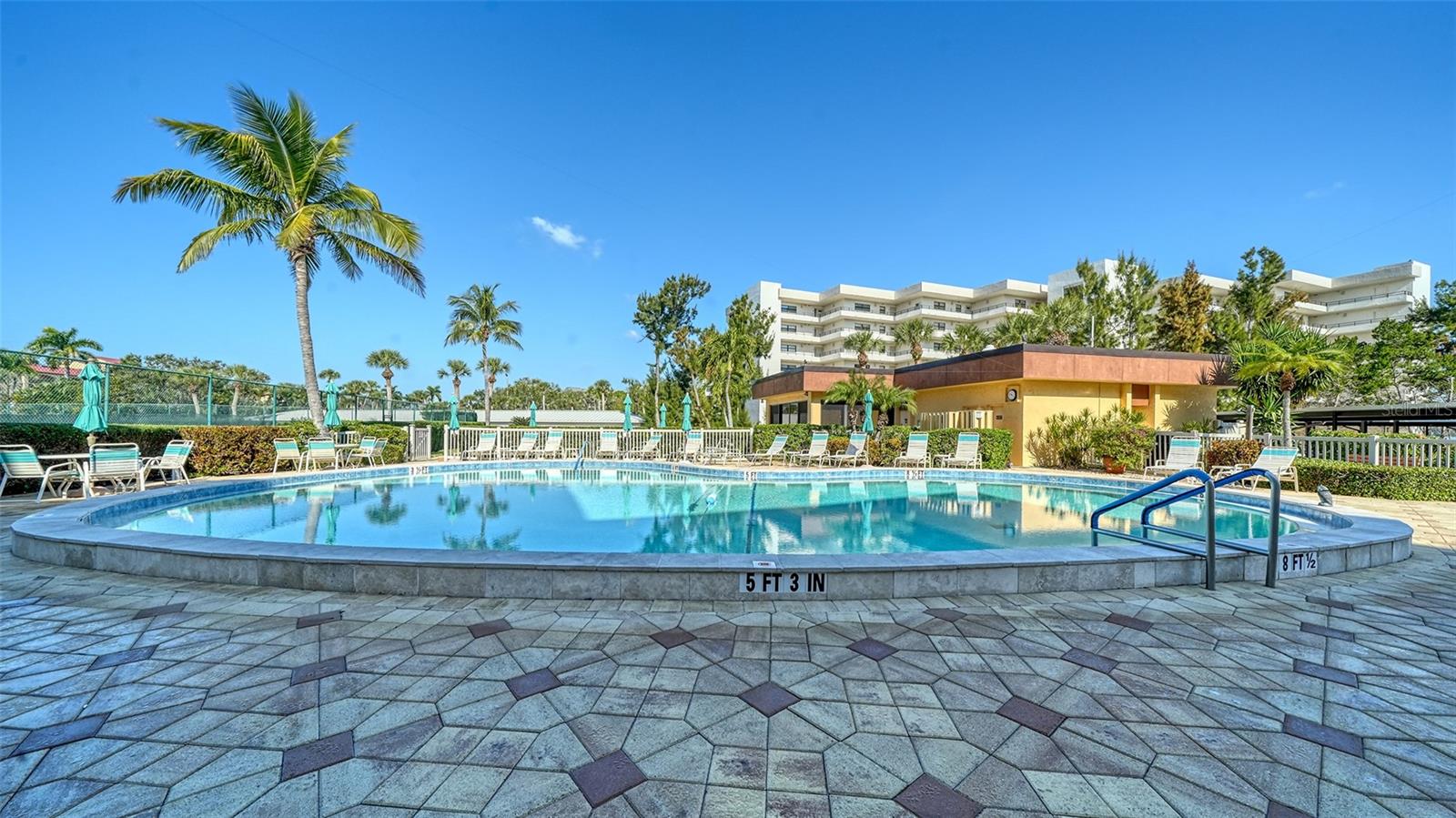 8773 MIDNIGHT PASS RD #204G