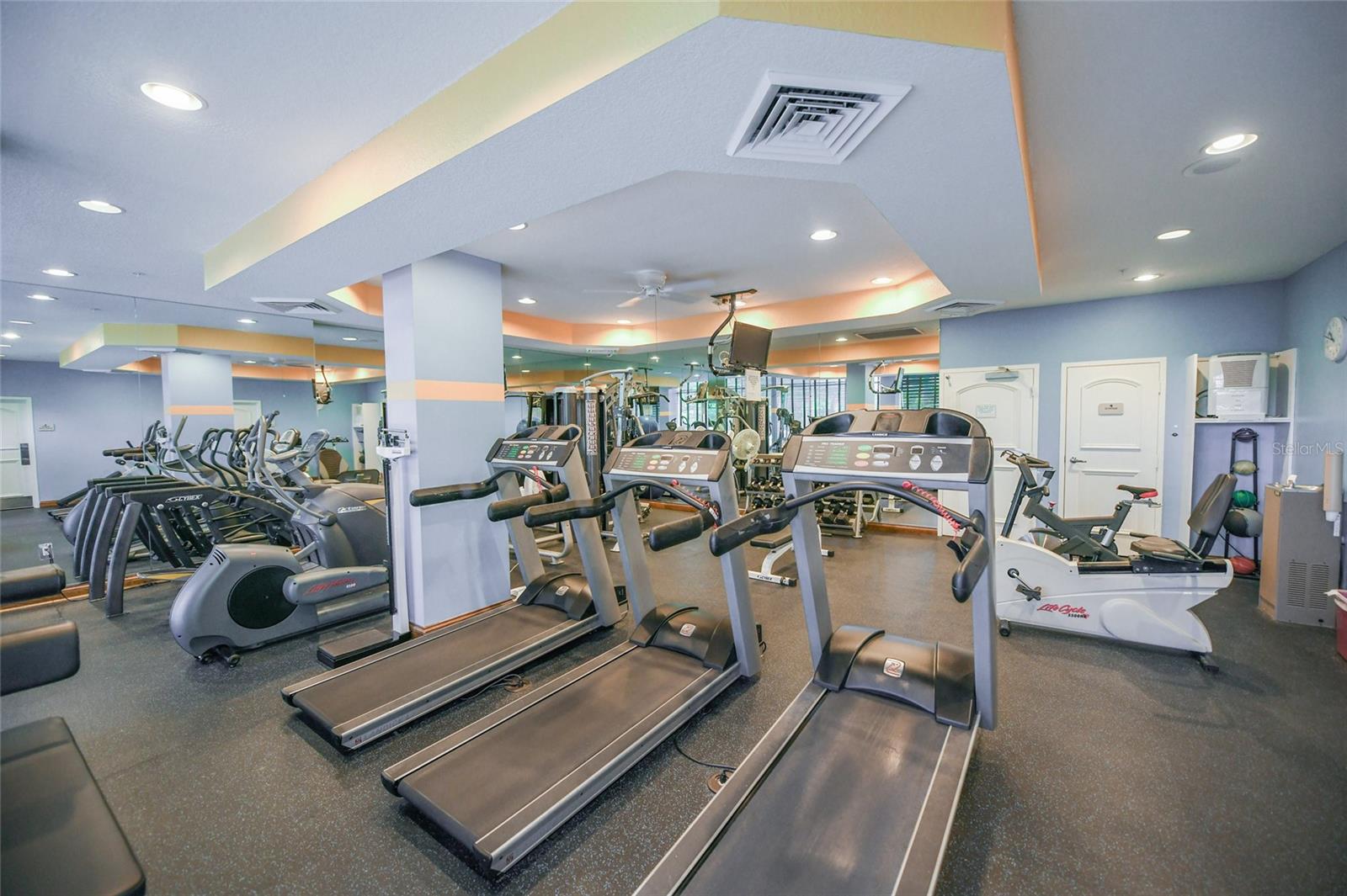 1800 BENJAMIN FRANKLIN DR #A1003