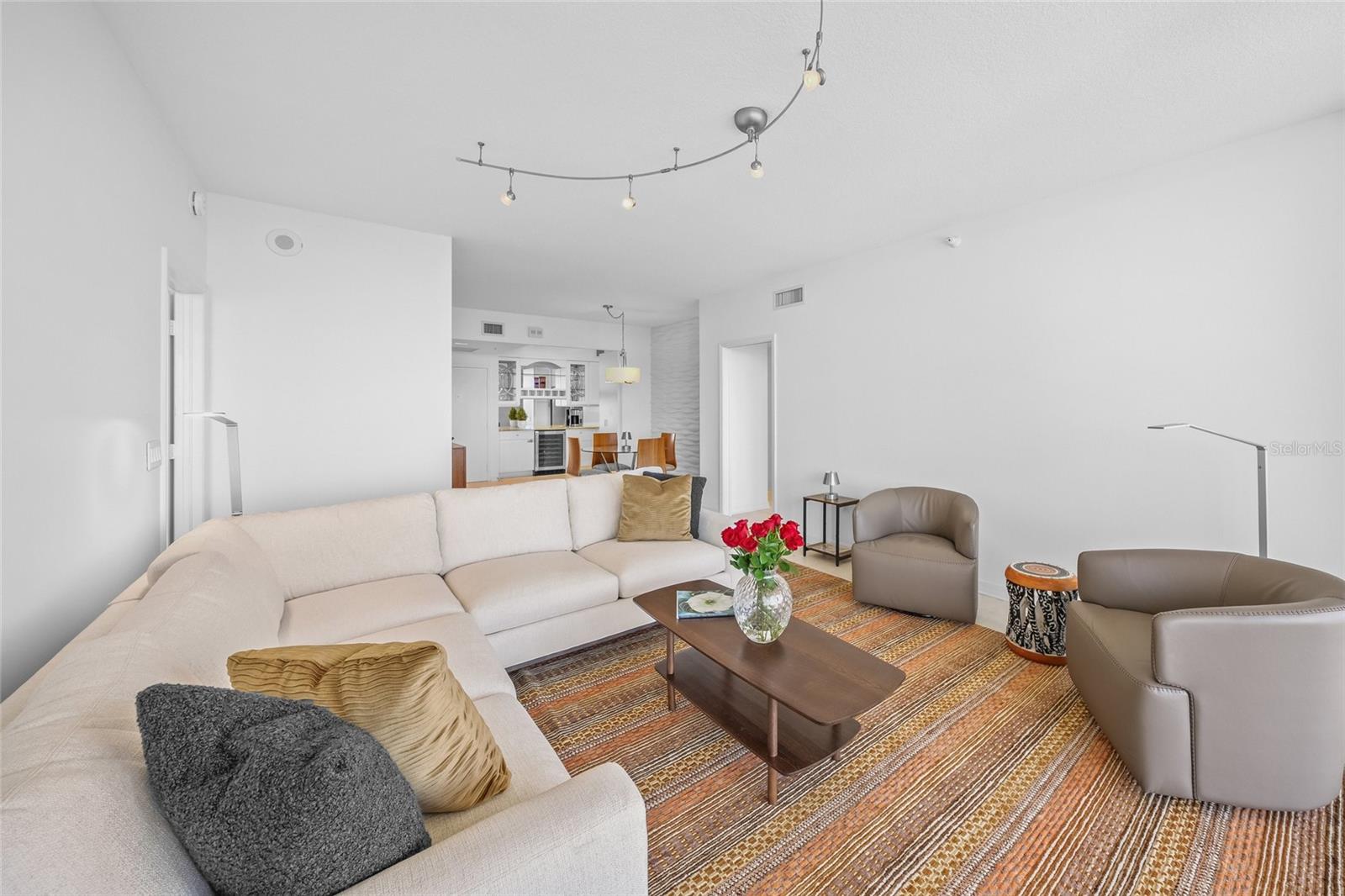 1800 BENJAMIN FRANKLIN DR #A1003